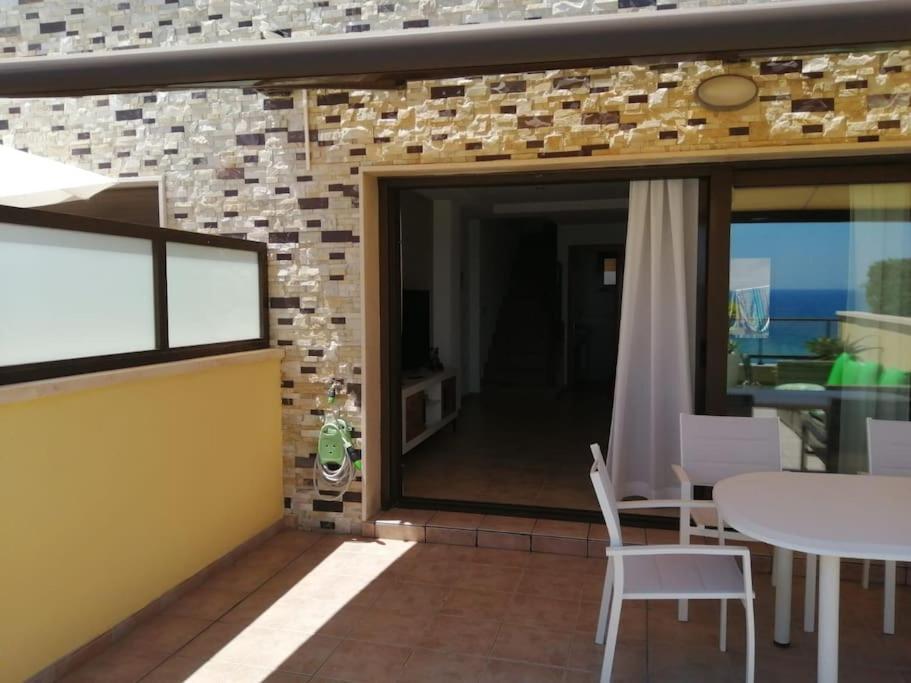 Bungalow En Primera Linea Del Mar Ареналес-дель-Соль Экстерьер фото